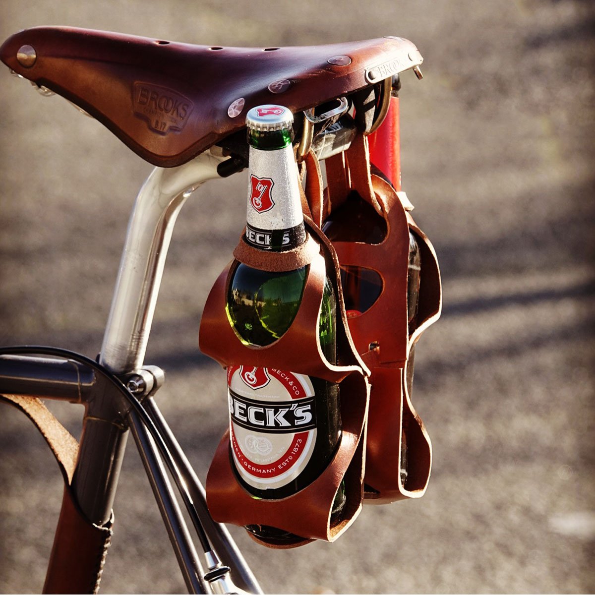 Magnifique idée cadeau, que ce porte-bouteille pour vélo !