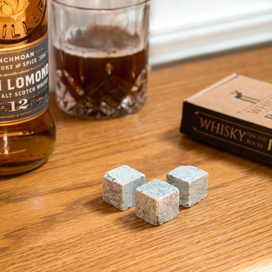 Pierres à whisky en granit clair du Sidobre - On The Rocks